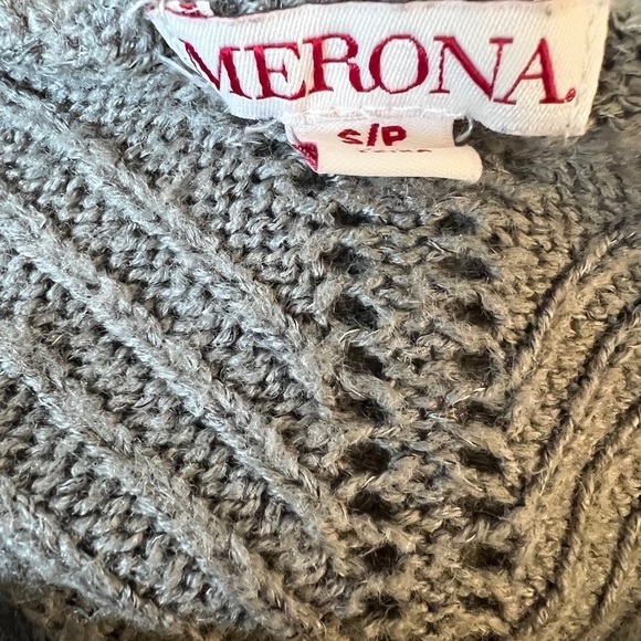 Women’s Tunic‎ Sweater | Small - Picture 3 of 4